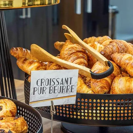 Hotel Mercure Centre Palais Des Papes 4*