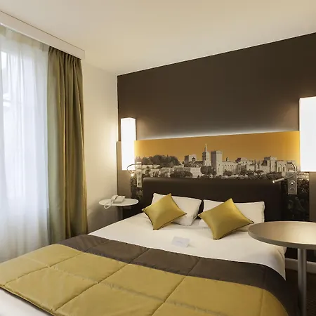 Mercure Centre Palais Des Papes Hotel