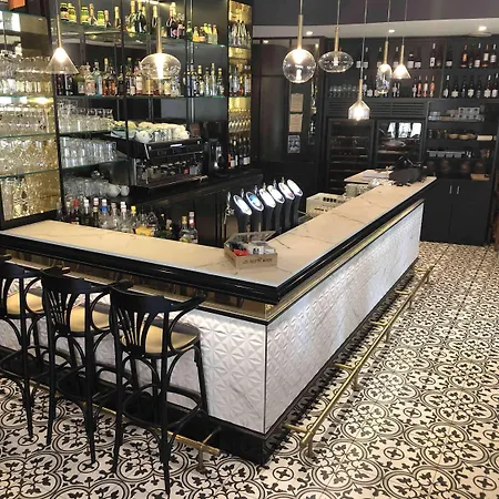 Mercure Centre Palais Des Papes 4* Avignon